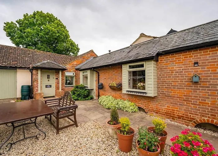The Granary At Pannels Ash Farm